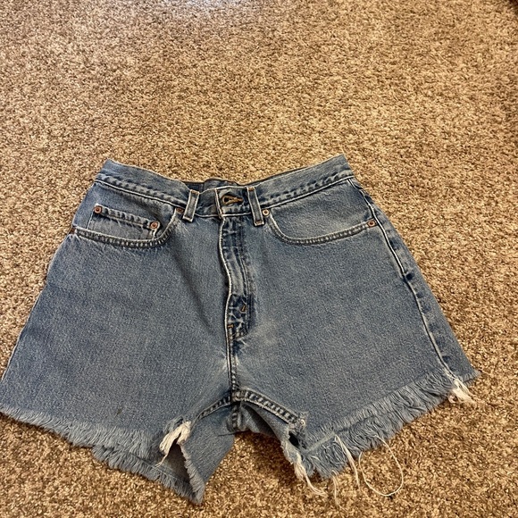 Vintage Levi 550 Classic Blue Denim Women's Shorts waist 32 - Picture 6 of 9